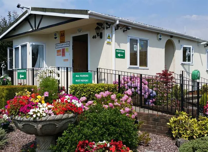dibles-park-company-ltd-southampton-agvyn