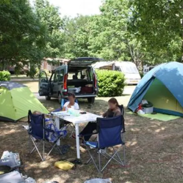 Camping Les Cigales