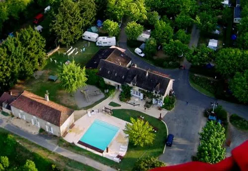 camping-du-garrit-saint-cyprien-ucx2o