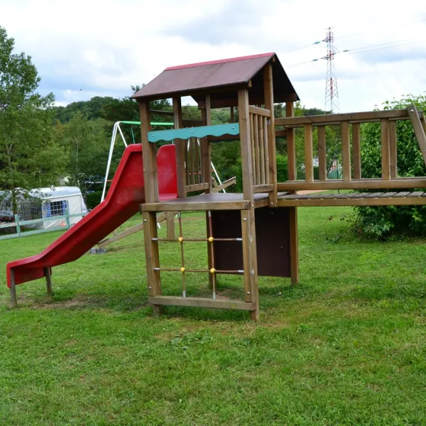 camping-lore-du-lac-loire-0vvlk