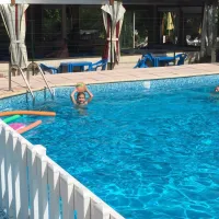 camping-lore-du-lac-loire-alk4o