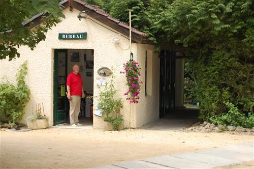 camping-le-pigeonnier-tursac-ukk3i