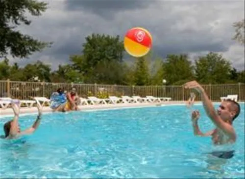 flower-camping-le-bois-vert-le-tallud-vi8fl