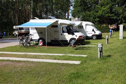 campingplatz-ecktannen-heilbad-waren-mritz-ye8ec