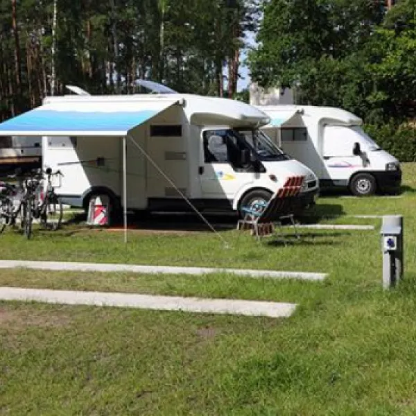 campingplatz-ecktannen-heilbad-waren-mritz-ye8ec