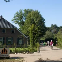 camping-reusterman-barchem-4at1z