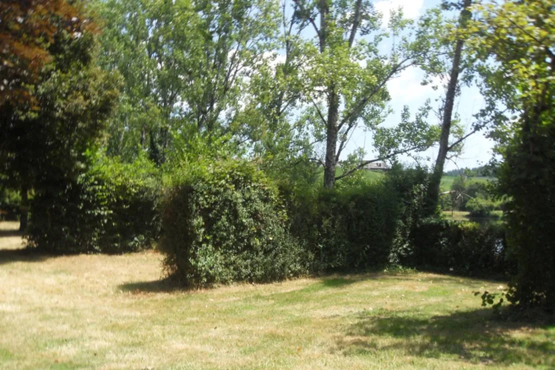 camping-municipal-le-pre-des-etangs-cassaniouze-9tfxp