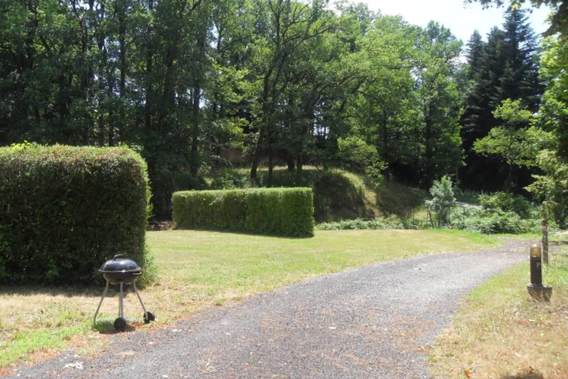 camping-municipal-le-pre-des-etangs-cassaniouze-iufzk