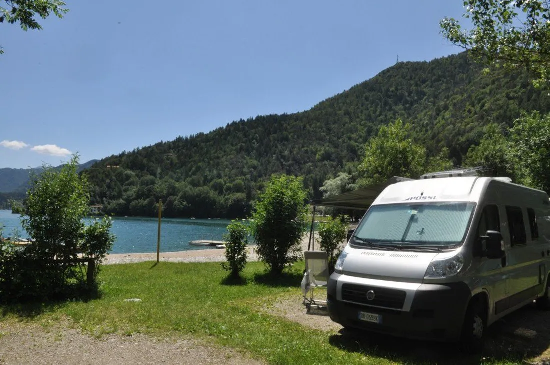 azzurro-pieve-di-ledro-fywqc