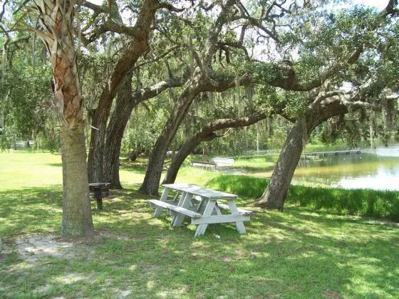 lake-waldena-resort-silver-springs-1gdiz