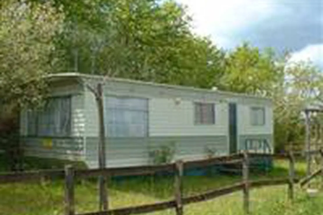 camping-a-la-ferme-la-bauche-juillac-b8eaq