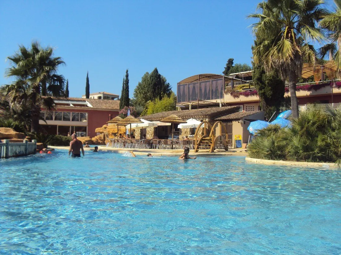 domaine-de-la-bergerie-roquebrune-sur-argens-hf994