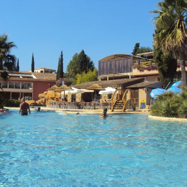 domaine-de-la-bergerie-roquebrune-sur-argens-hf994