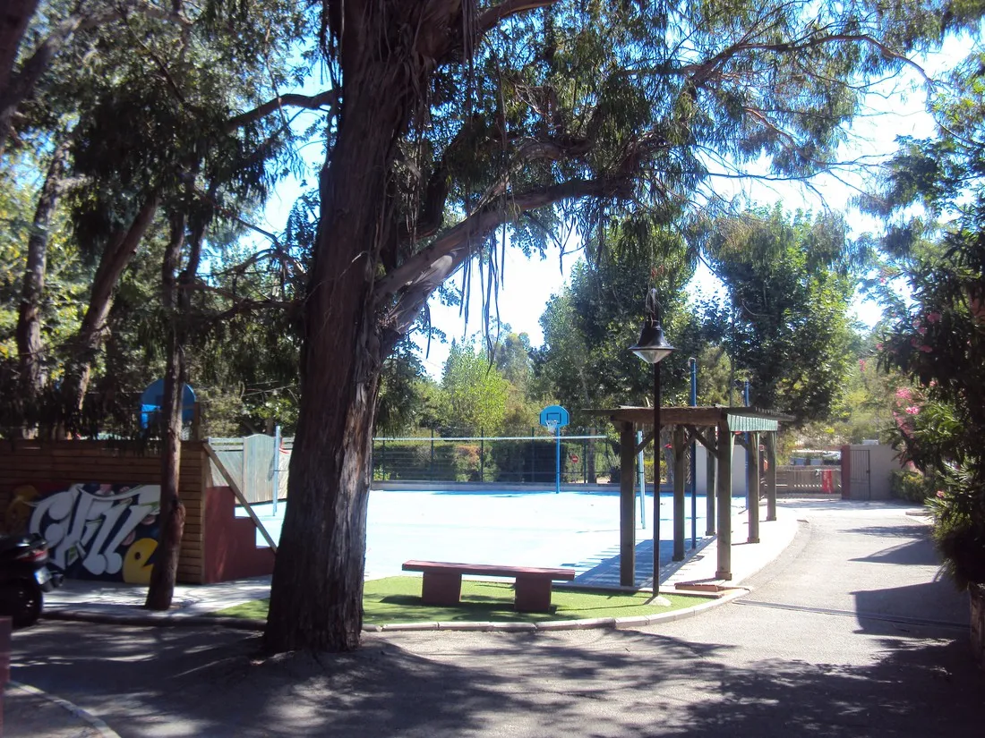 domaine-de-la-bergerie-roquebrune-sur-argens-lk0pr