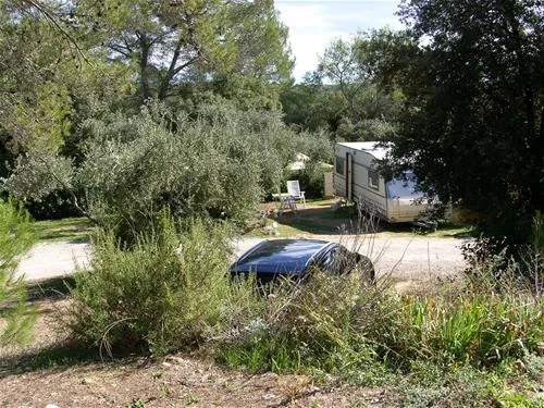 camping-le-fondespierre-castries-hkmyx