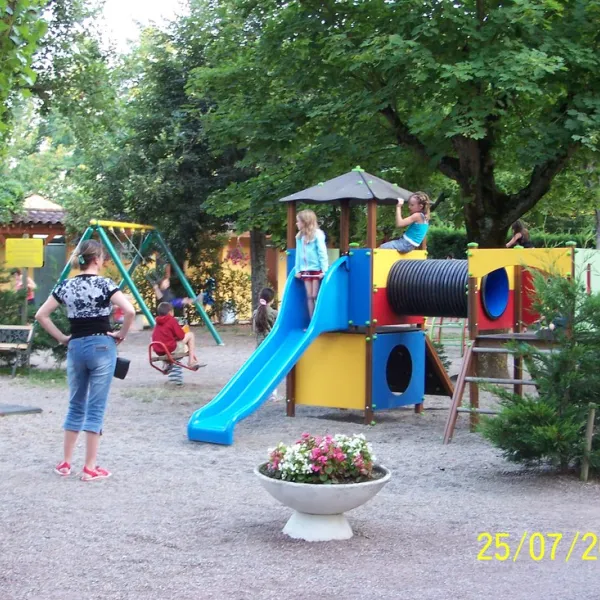 camping-beau-rivage-bellerive-sur-allier-adnoi