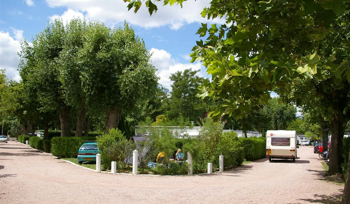 camping-beau-rivage-bellerive-sur-allier-natz4