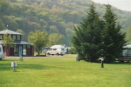 camping-an-der-rudelsburg-naumburg-ot-bad-ksen-bldjd