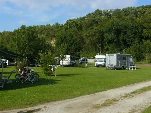 camping-an-der-rudelsburg-naumburg-ot-bad-ksen-w5ttz