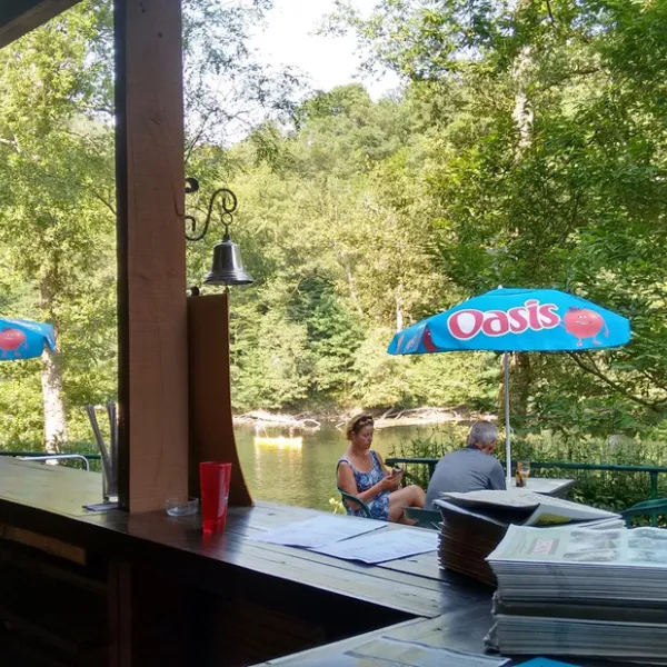 camping-la-berge-ombragee-brivezac-uzapg
