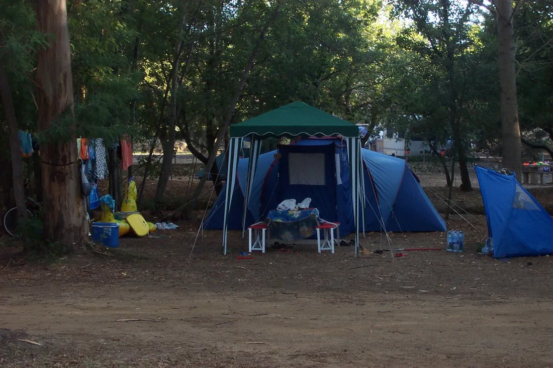 camping-aire-naturelle-balanea-corbara-zako1