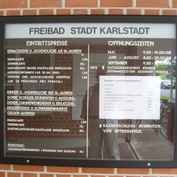 camping-karlstadt-am-schwimmbad-karlstadt-3zk6a