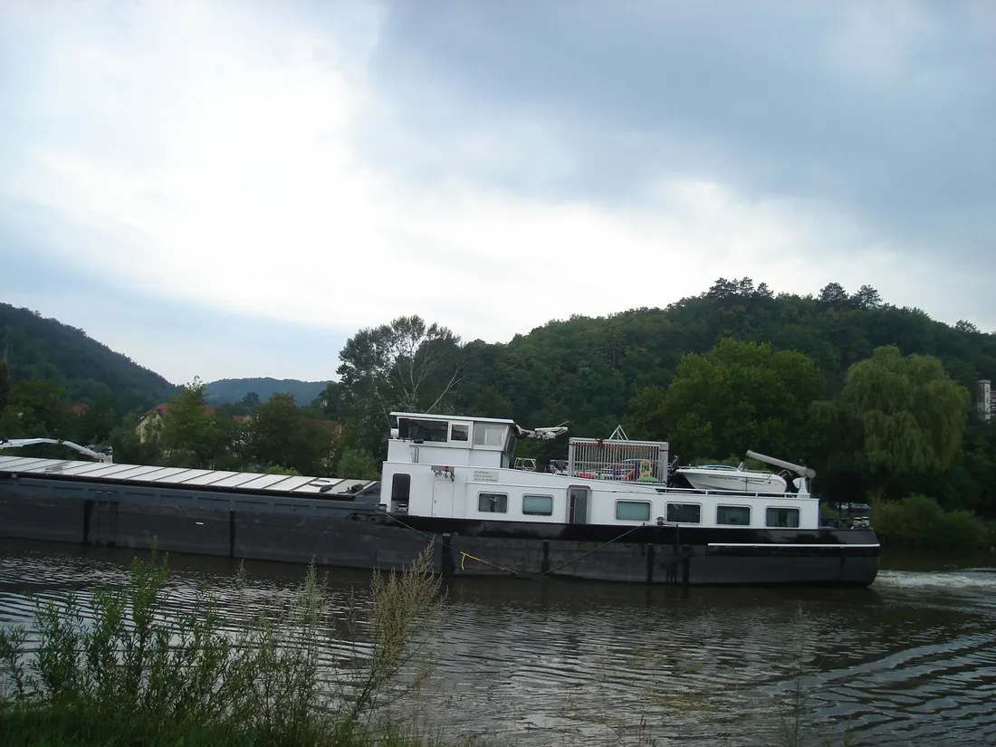 camping-karlstadt-am-schwimmbad-karlstadt-giwij
