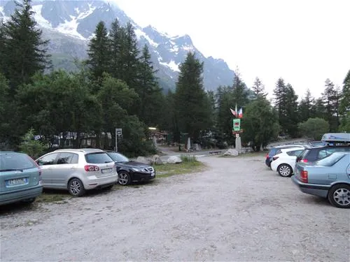 camping-grandes-jorasses-courmayeur-1tndf