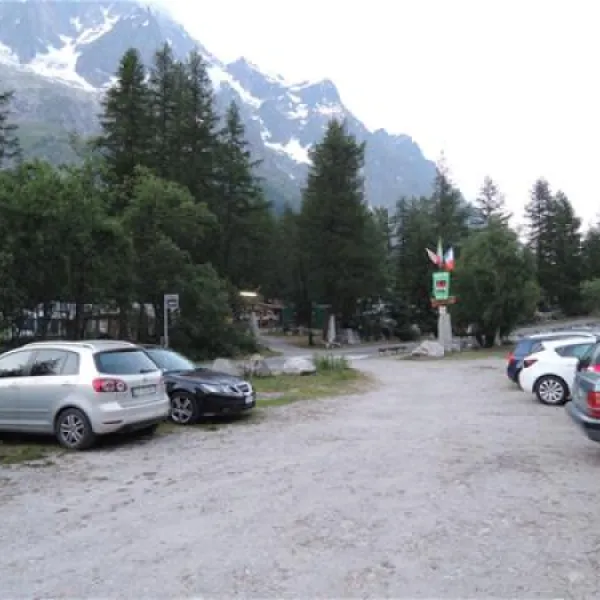 camping-grandes-jorasses-courmayeur-1tndf
