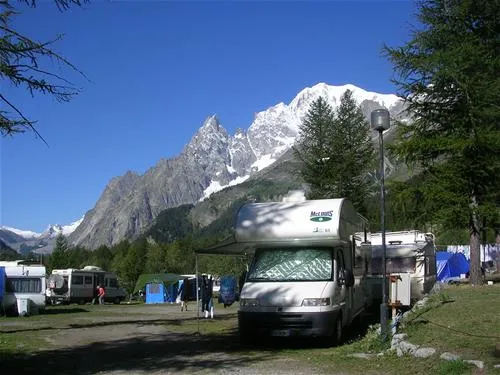 camping-grandes-jorasses-courmayeur-23sby