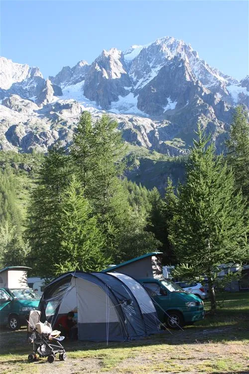 camping-grandes-jorasses-courmayeur-lpzs0