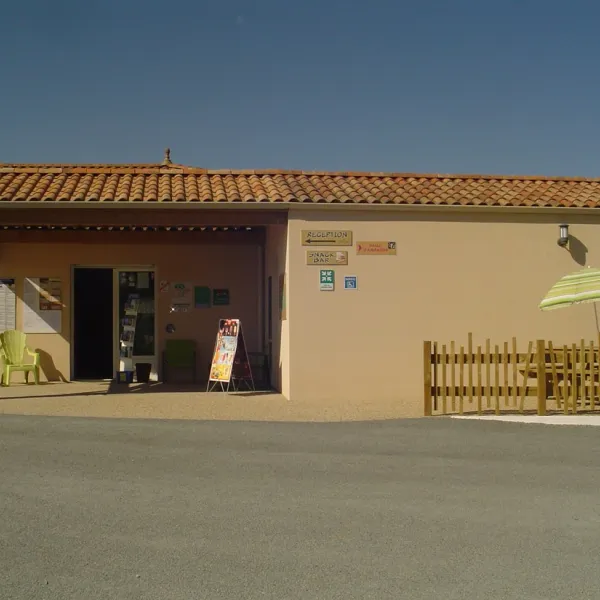 camping-de-la-motte-vendrennes-haf0o