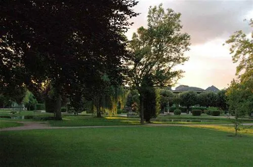camping-municipal-de-lapalisse-lapalisse-0w1vy