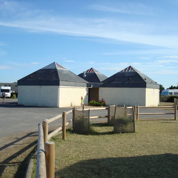 camping-municipal-les-chardons-bleus-la-turballe-gytnr