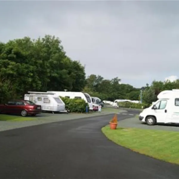 edinburgh-caravan-club-site-edinburgh-jmxpo