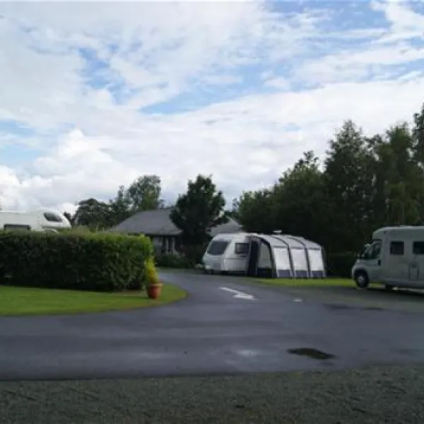 edinburgh-caravan-club-site-edinburgh-p6g7g