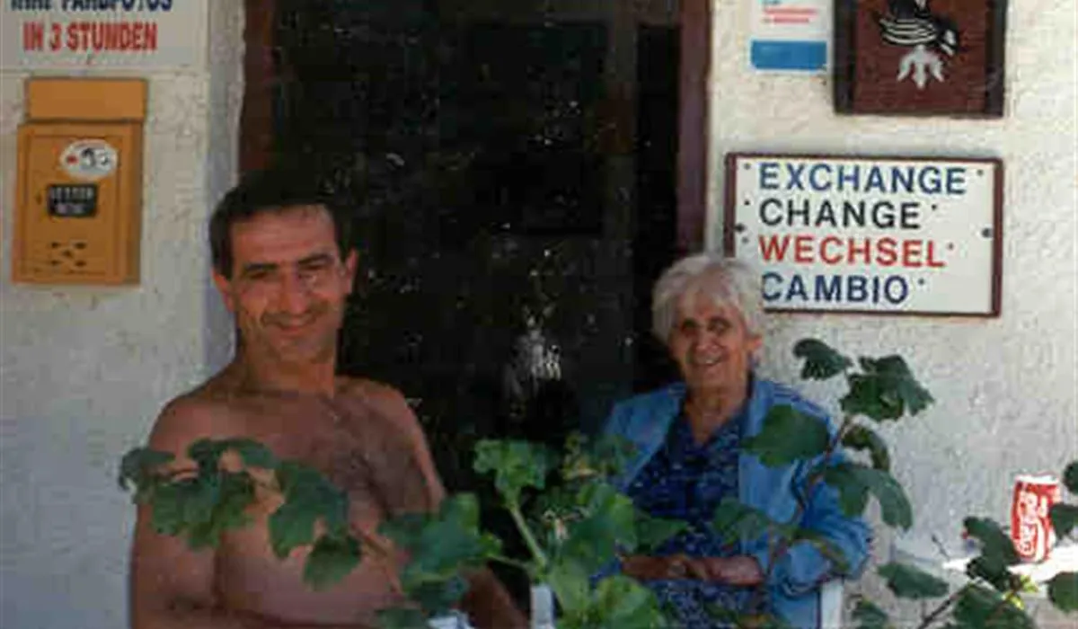 dolphin-camping-sidari-qsftc
