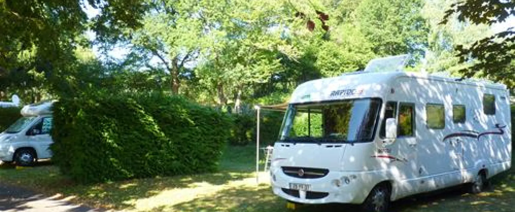 camping le lac de la siauve***