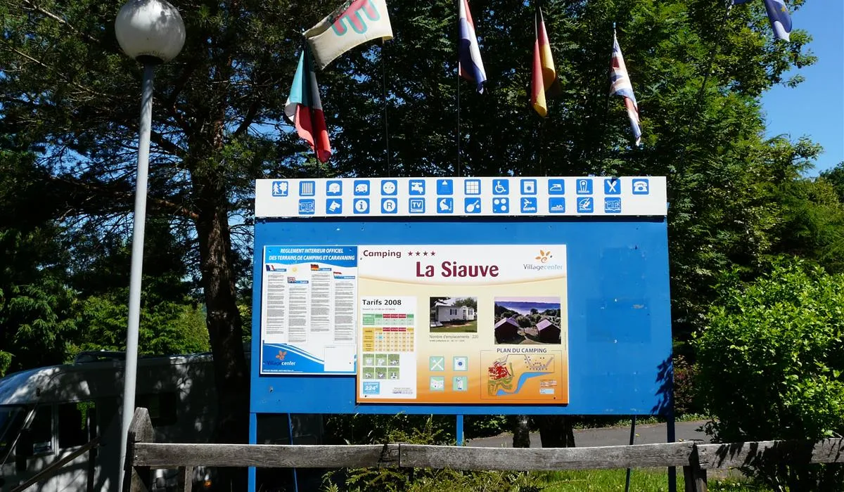 camping-le-lac-de-la-siauve-lanobre-e0ork