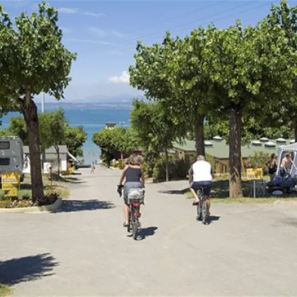 campeggio-spiaggia-doro-lazise-sul-garda-fpo32