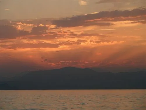 campeggio-spiaggia-doro-lazise-sul-garda-j92m6