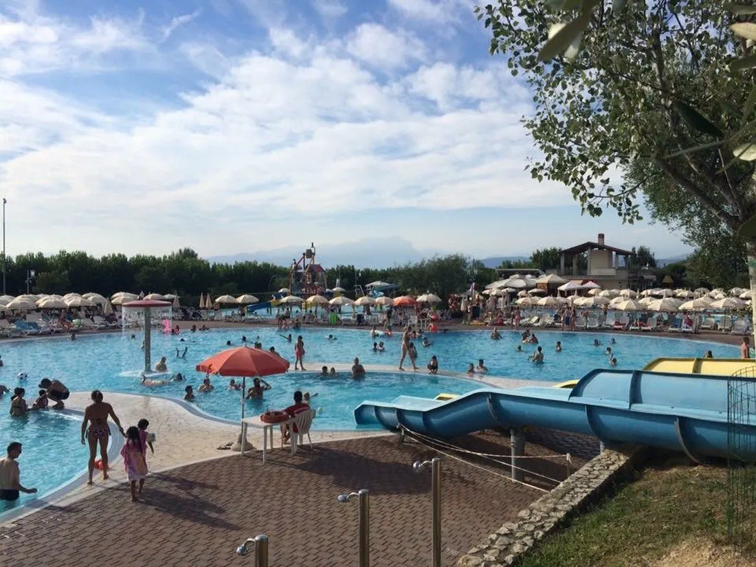 campeggio-spiaggia-doro-lazise-sul-garda-sgjkq