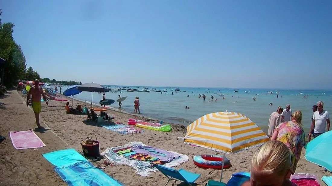 campeggio-spiaggia-doro-lazise-sul-garda-wtzsu