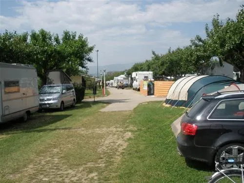 campeggio-spiaggia-doro-lazise-sul-garda-xscno