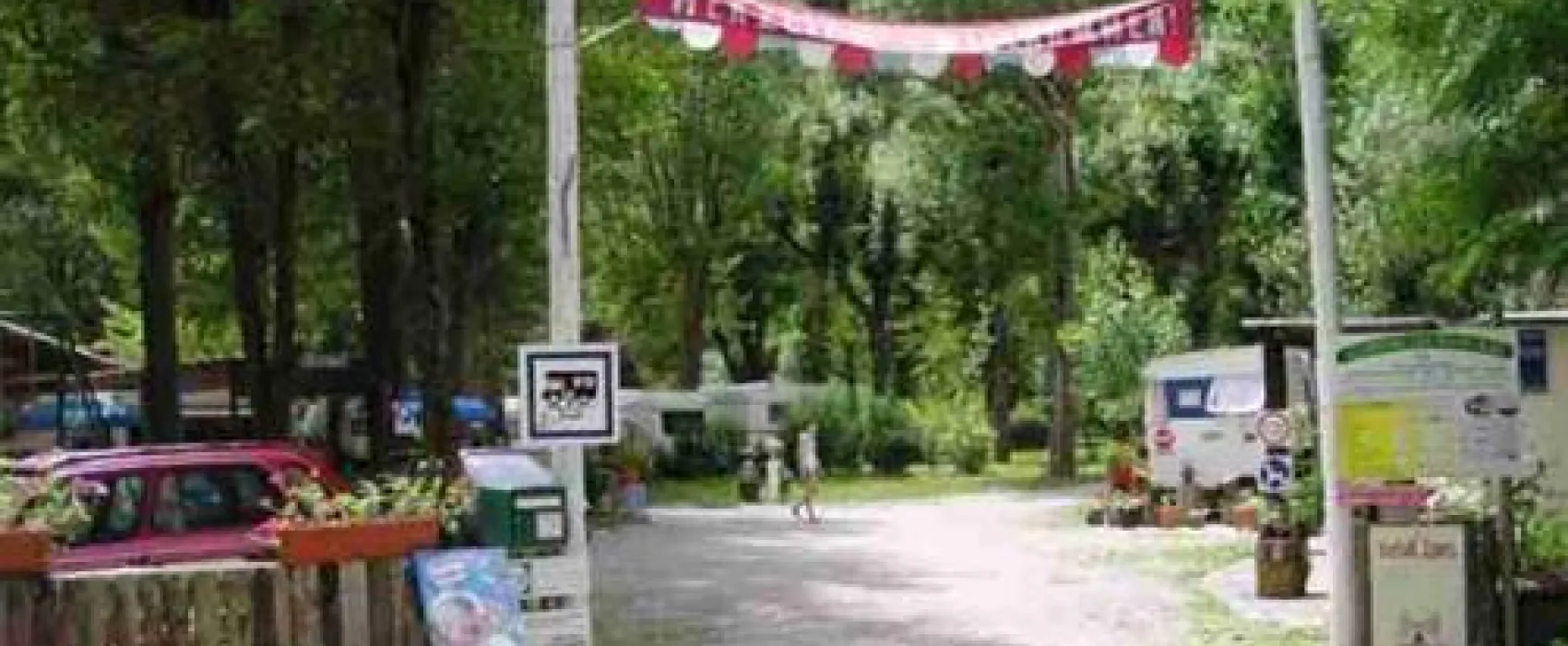 Camping Les Peupliers-Le Rozier