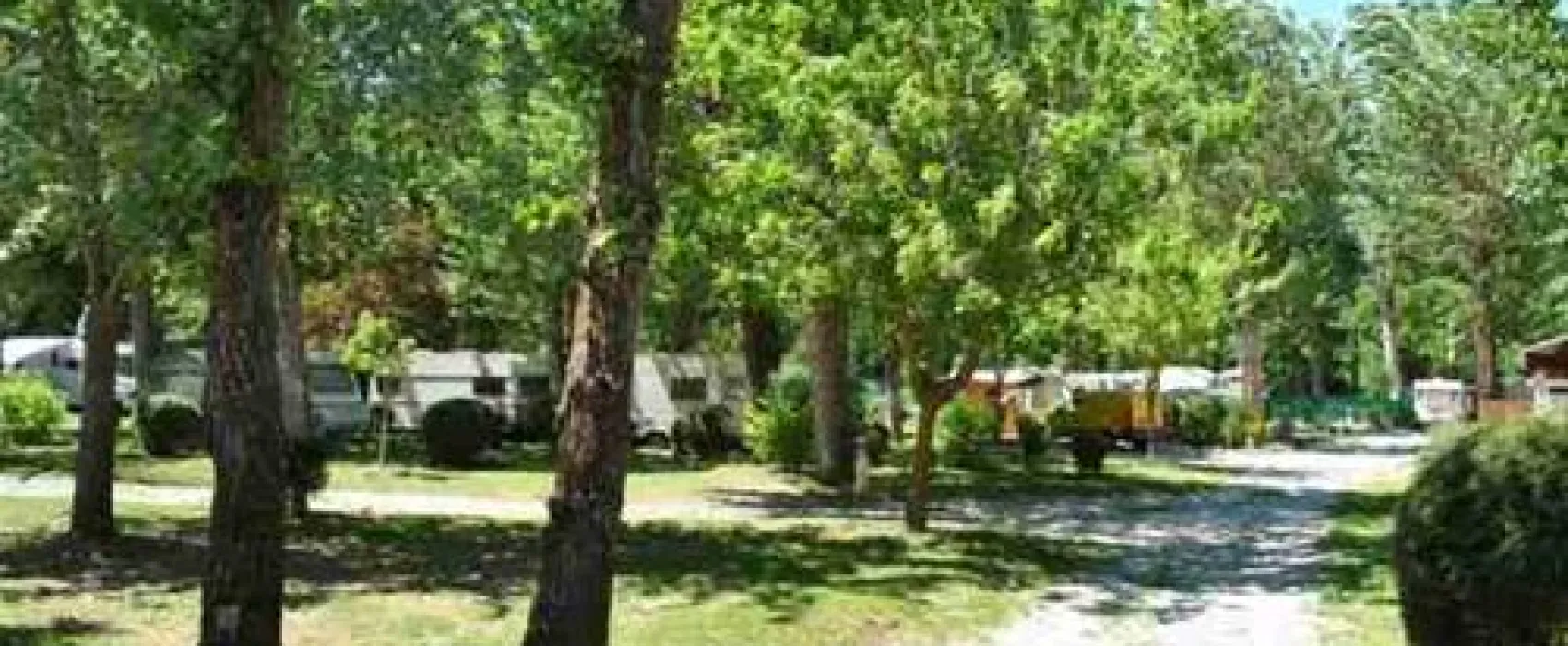 Camping Les Peupliers-Le Rozier