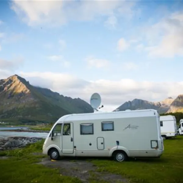 rystad-lofoten-camping-kleppstad-qzigm