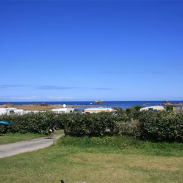 camping-municipal-de-la-mer-plougasnou-dxere