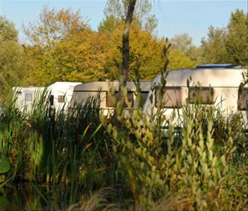 camping-de-bordeaux-lac-bordeaux-bruges-fflsz