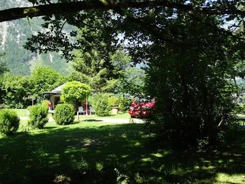 camping-am-see-obertraun-am-hallstttersee-kvvmx